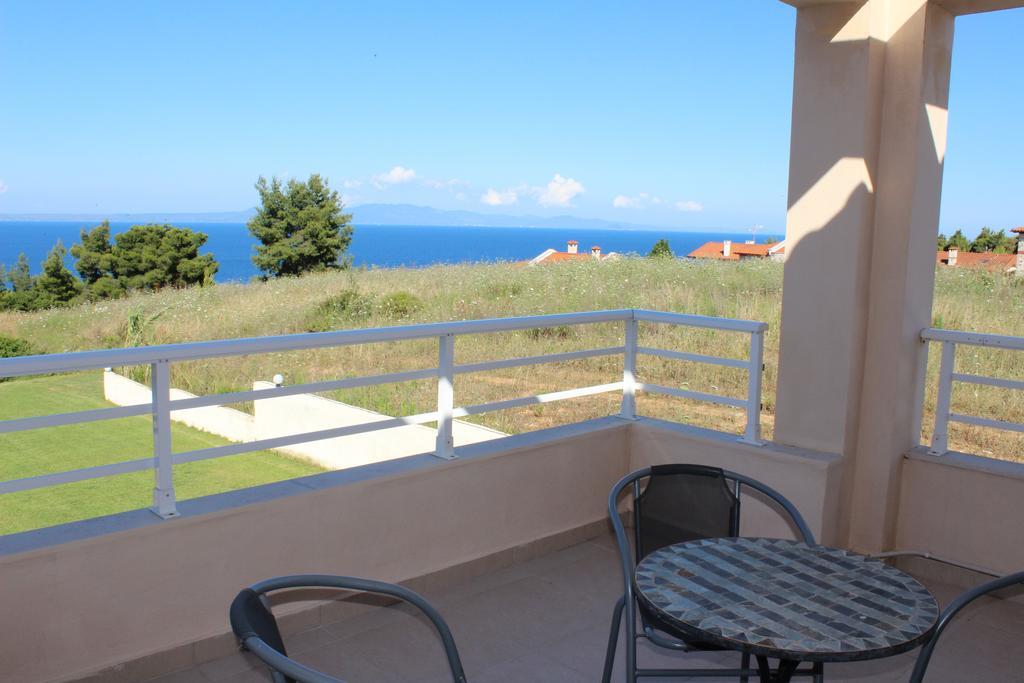 Petra Villa Afytos Bagian luar foto